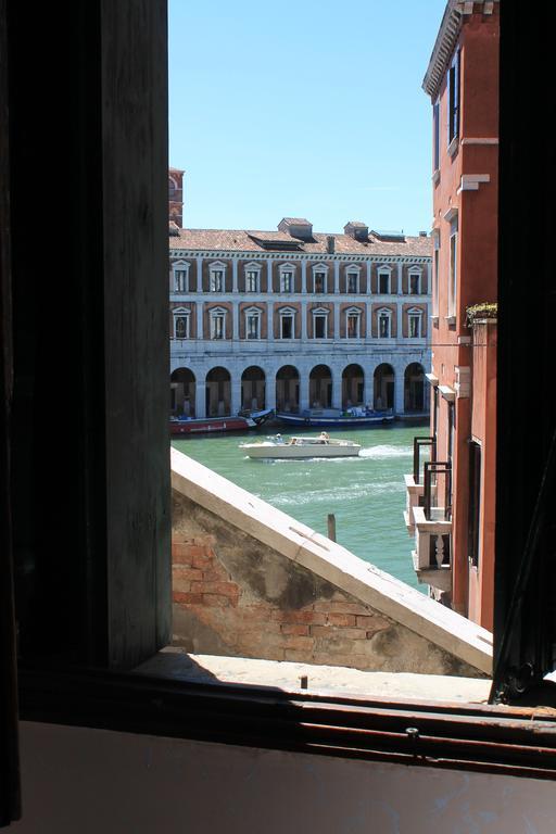 Palazzo Lion Morosini - Check In Presso Locanda Ai Santi Apostoli Velence Kültér fotó